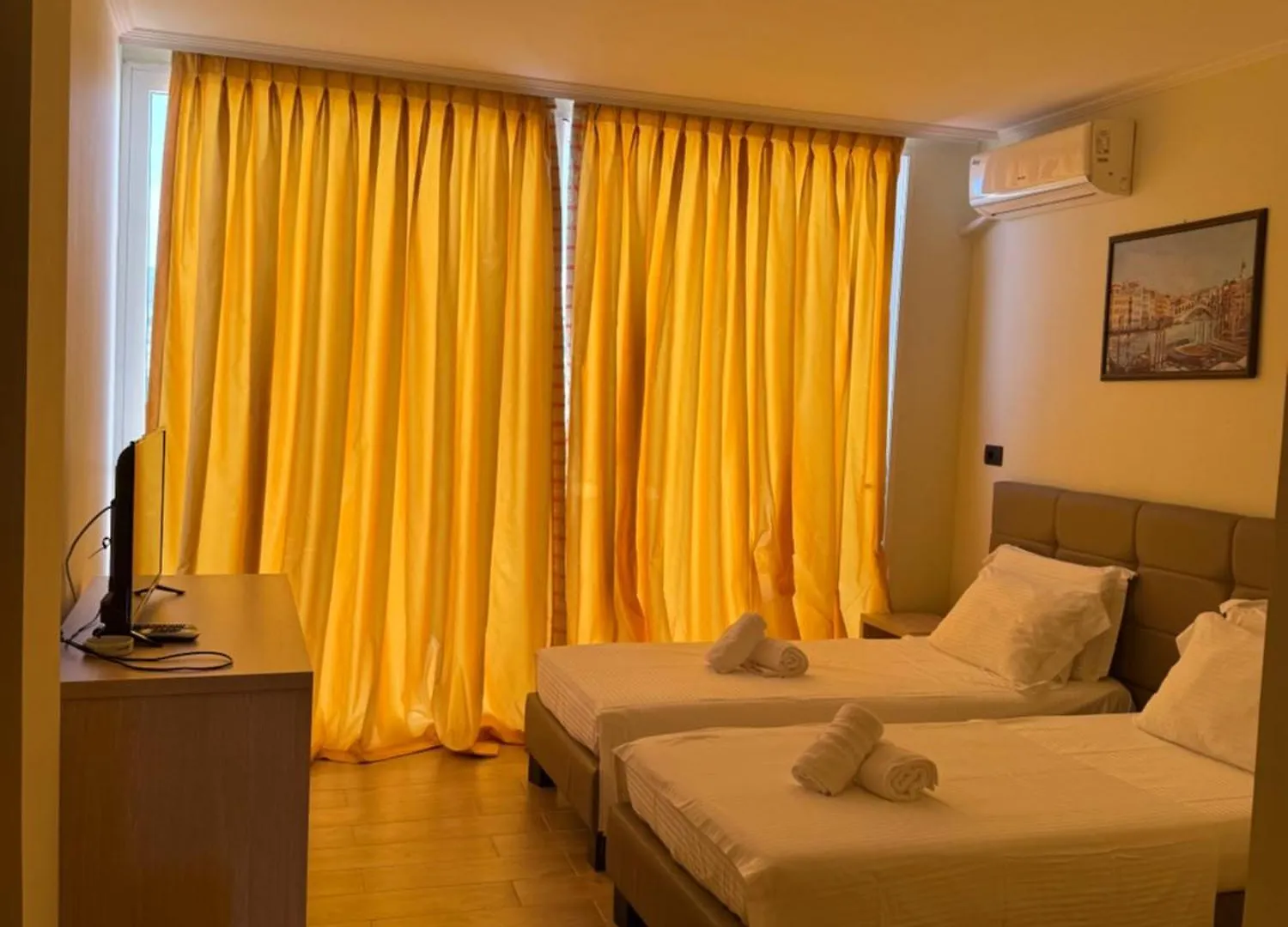 ****  Hotel Dodona Saranda Albánia