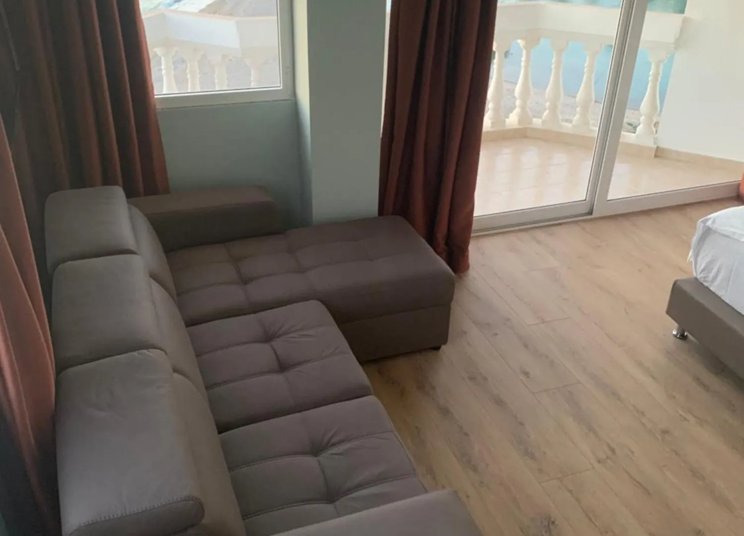 Hotel Dodona Sarandë 4*,  Albanien