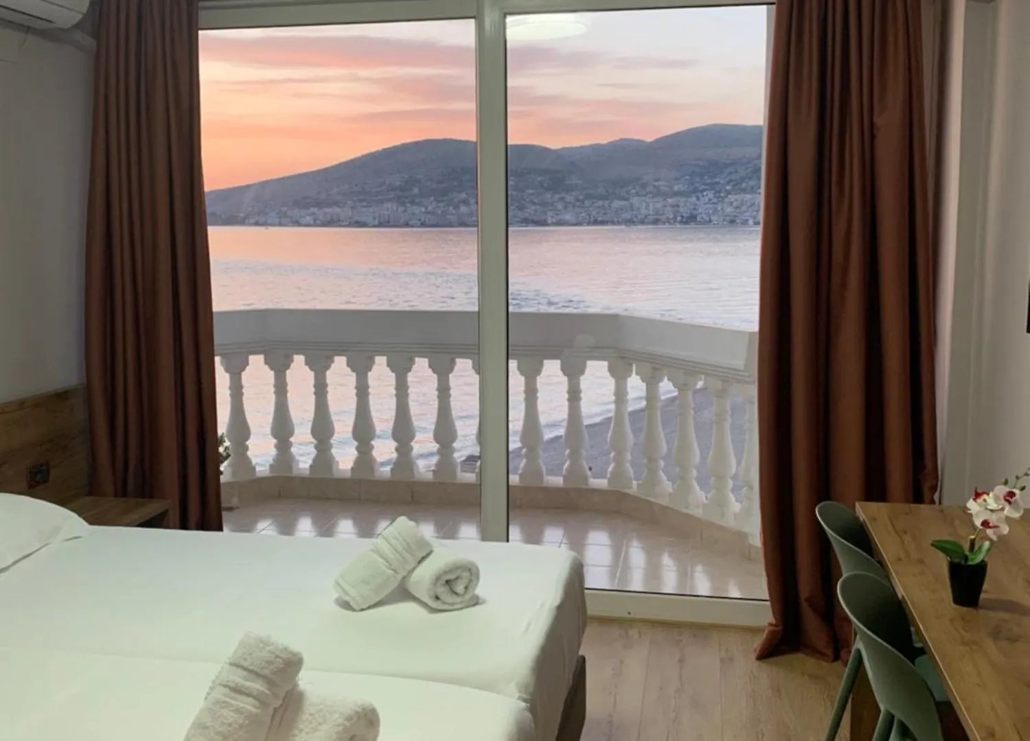 Hotel Dodona Sarandë 4*,  Albania