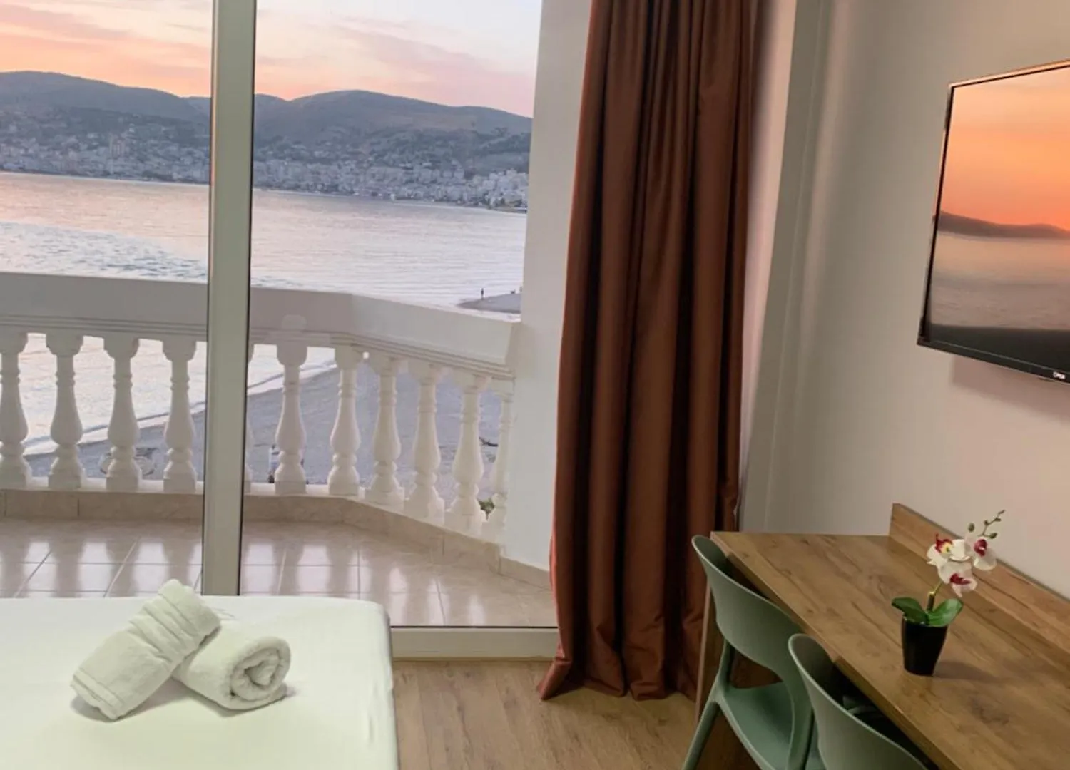 ****  Hotel Dodona Sarandë Albanien