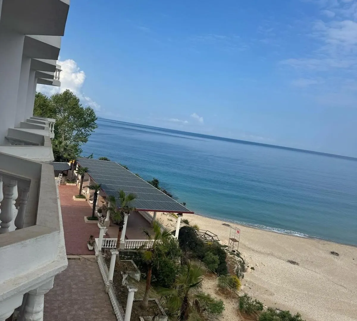 Hotel Dodona Saranda 4*,